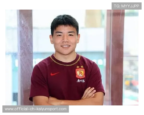 徐彬加盟狼队，挑战英超U21赛季迎接高峰